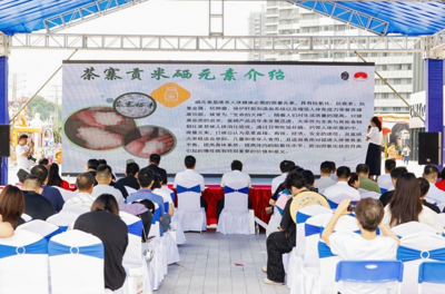 風(fēng)起山海·銅仁謝禮 大朗組團(tuán)與江口東西部協(xié)作，梵凈山珍農(nóng)特產(chǎn)品推介會助推實(shí)業(yè)投資新篇章