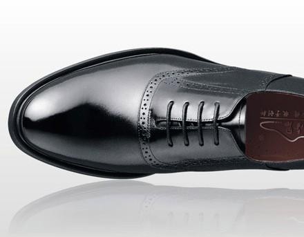 何金昌內(nèi)增高鞋加盟 官方網(wǎng)站解析、投資成本與盈利前景深度評估